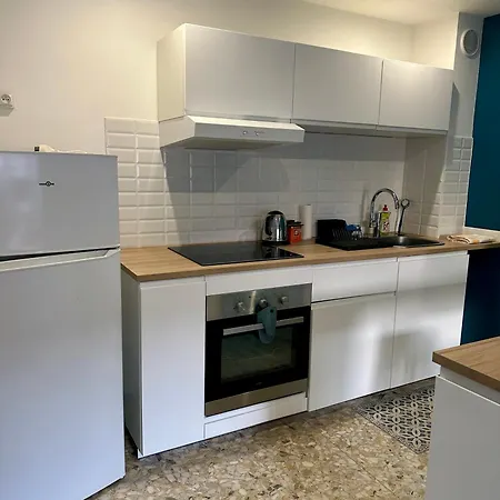 T1 Ensoleille Avec Balcon Mourillon Plages, Daire *
