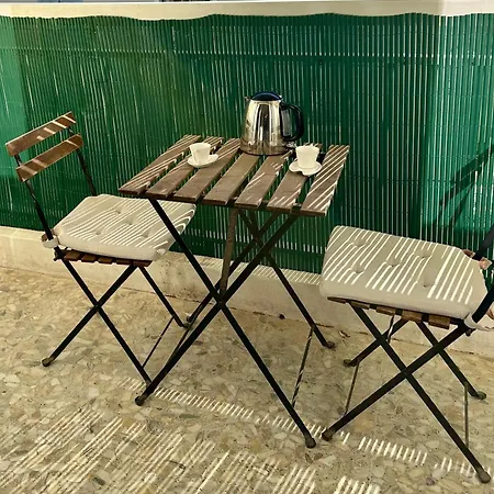 Daire T1 Ensoleille Avec Balcon Mourillon Plages, Toulon