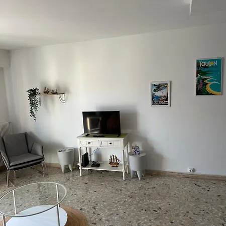 T1 Ensoleille Avec Balcon Mourillon Plages, Daire