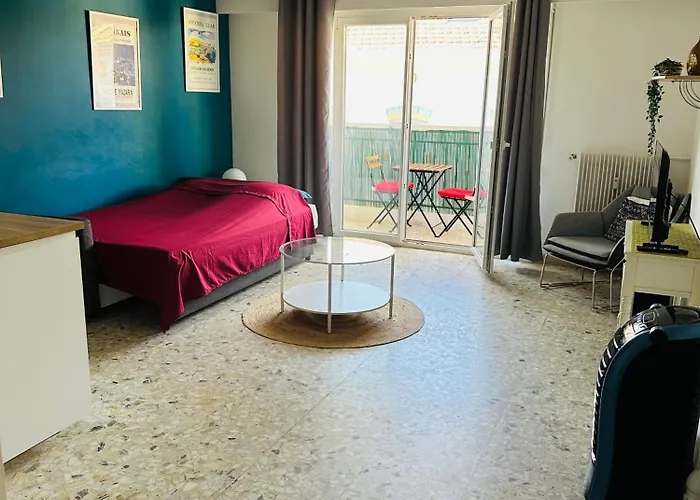 Grand Avec Balcon Mourillon Plages דירה